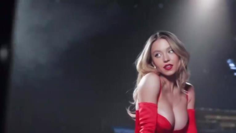 此前觀戰紐約德比！賣含洗澡水肥皂的悉尼妹太清楚自身優勢了